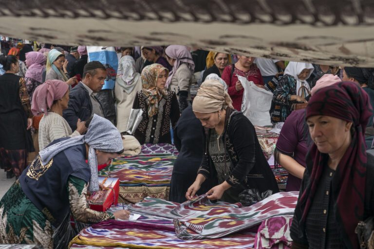 Red Sands: Reportage and Recipes from Central Asia