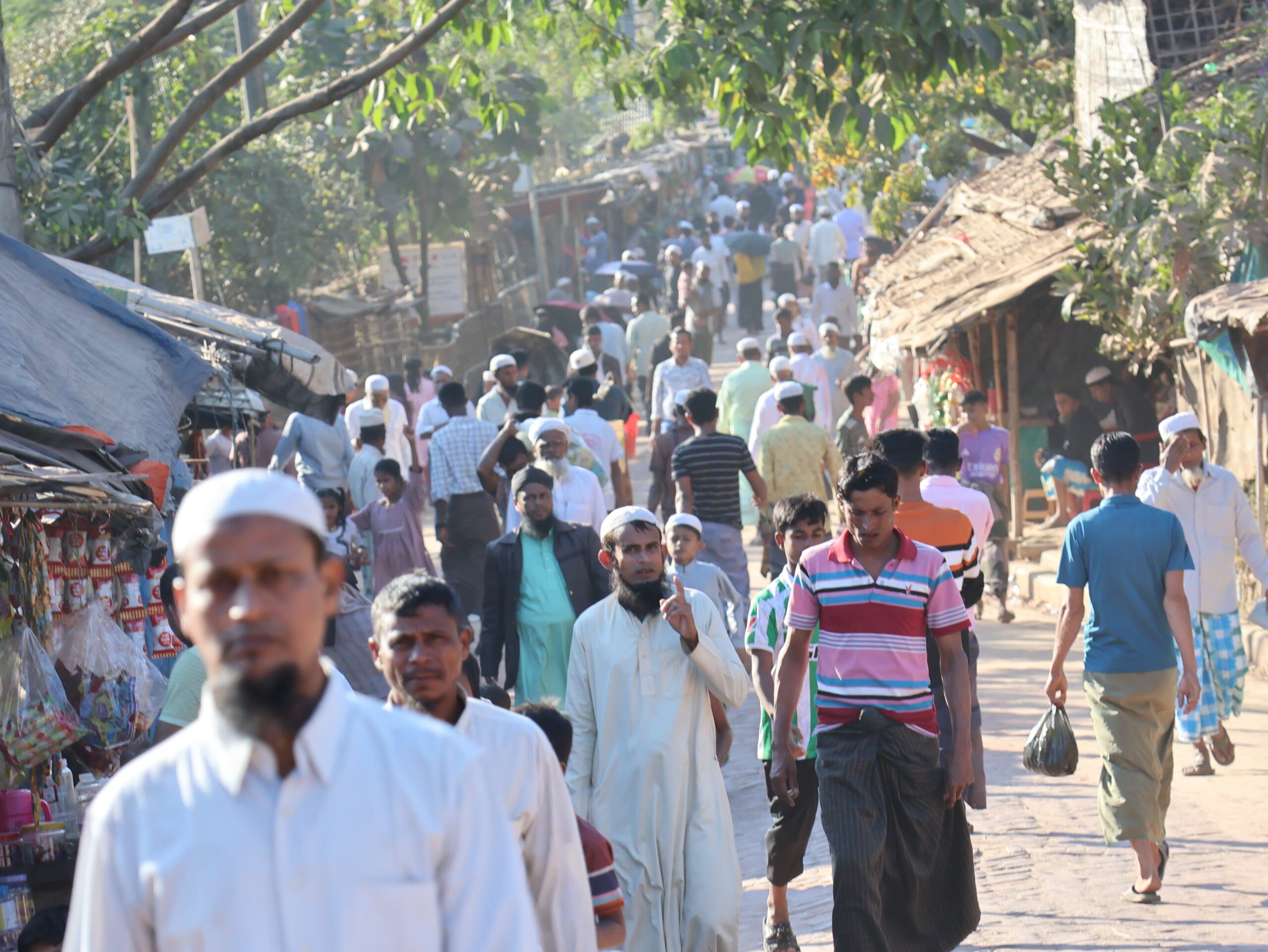 Image of Rohingya refugees at a camp in Bangladesh